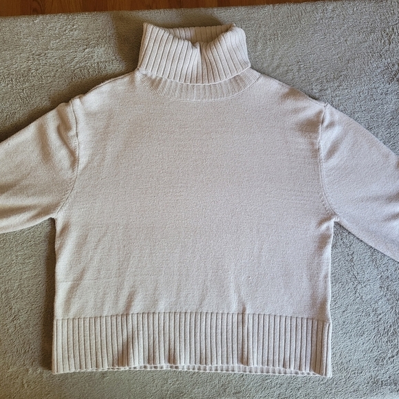 Laundry by Shelli Segal turtleneck sweater size medium - Picture 6 of 13
